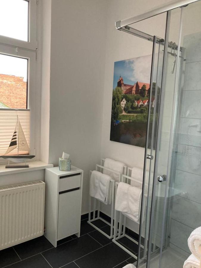 Das Bilderbuchcafe - Ferien - Apartment No 3 - Markt 7 Havelberg Exterior foto